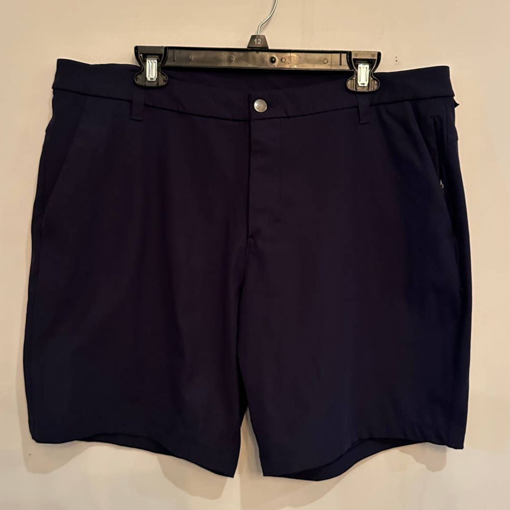 Lululemon Commission Dress shorts